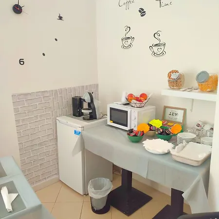 F.a.m. Guest house *